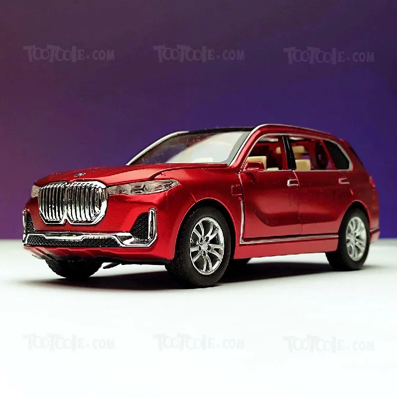 Diecast Car BMW X7  Luxury SUV Pull Back Car Model with Light